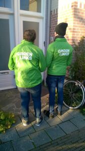 505px-GroenLinks_members_going_door-to-door,_Groningen_(2018)